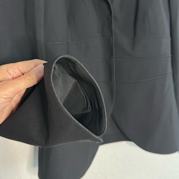 NEW Dana Buchman Black Stretch Wool Blazer Office Snap Front Fall Classic Preppy - Picture 3 of 8